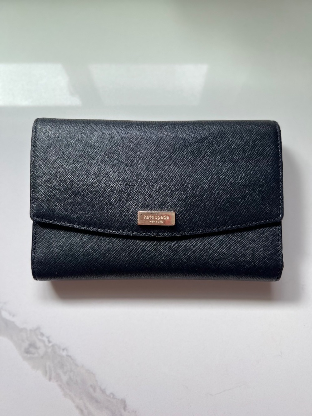 Kate Spade Laurel Way Winni Black Saffiano Leather Crossbody Clutch Wallet - Picture 2 of 10